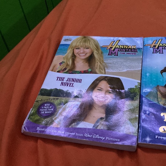 Hannah Montana Books: - Picture 5 of 5